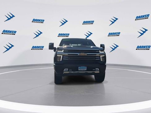 Used 2022 Chevrolet Silverado 2500 High Country image 3