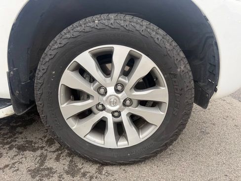 Used 2016 Toyota Sequoia Limited w/ Safety & Convenience Package AWD/4WD image 17