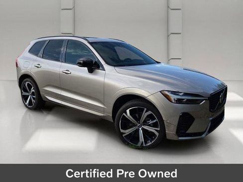 Used 2024 Volvo XC60 B5 Ultimate w/ Protection Package Premier AWD/4WD image 3