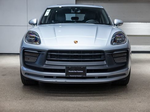 Used 2022 Porsche Macan GTS AWD/4WD image 7