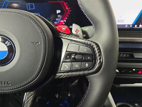 Used 2025 BMW M2 w/ Lighting Package image 19