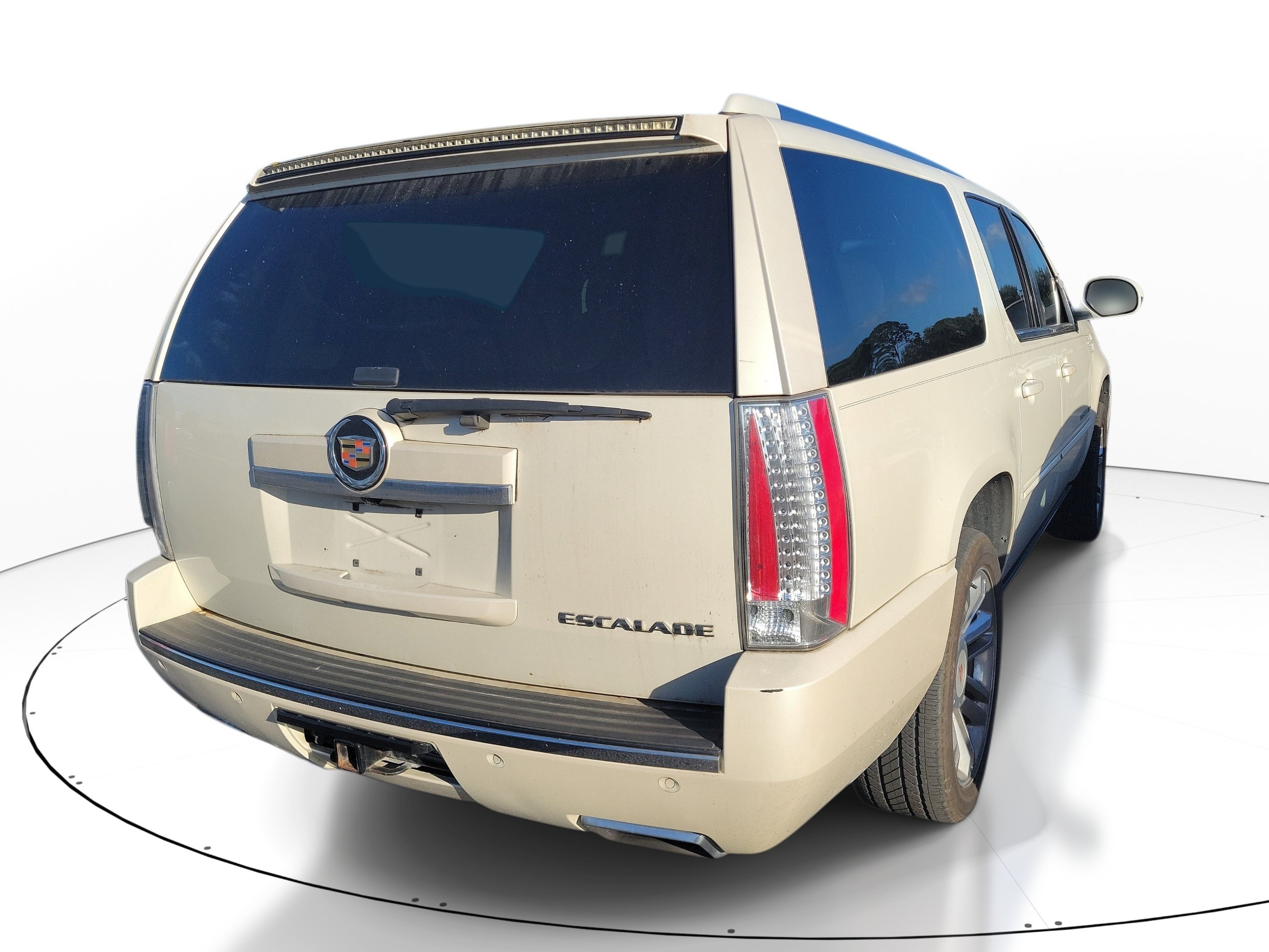 Used 2014 Cadillac Escalade ESV Premium RWD image 9