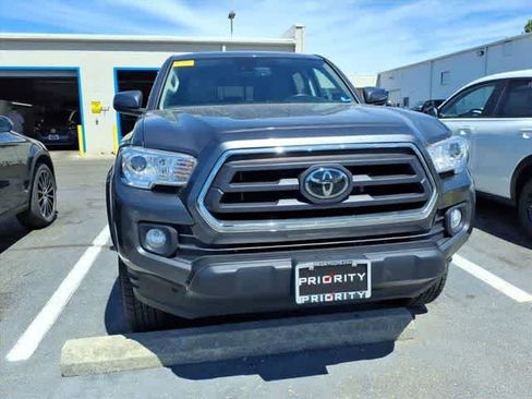 Used 2022 Toyota Tacoma SR5 AWD/4WD image 12