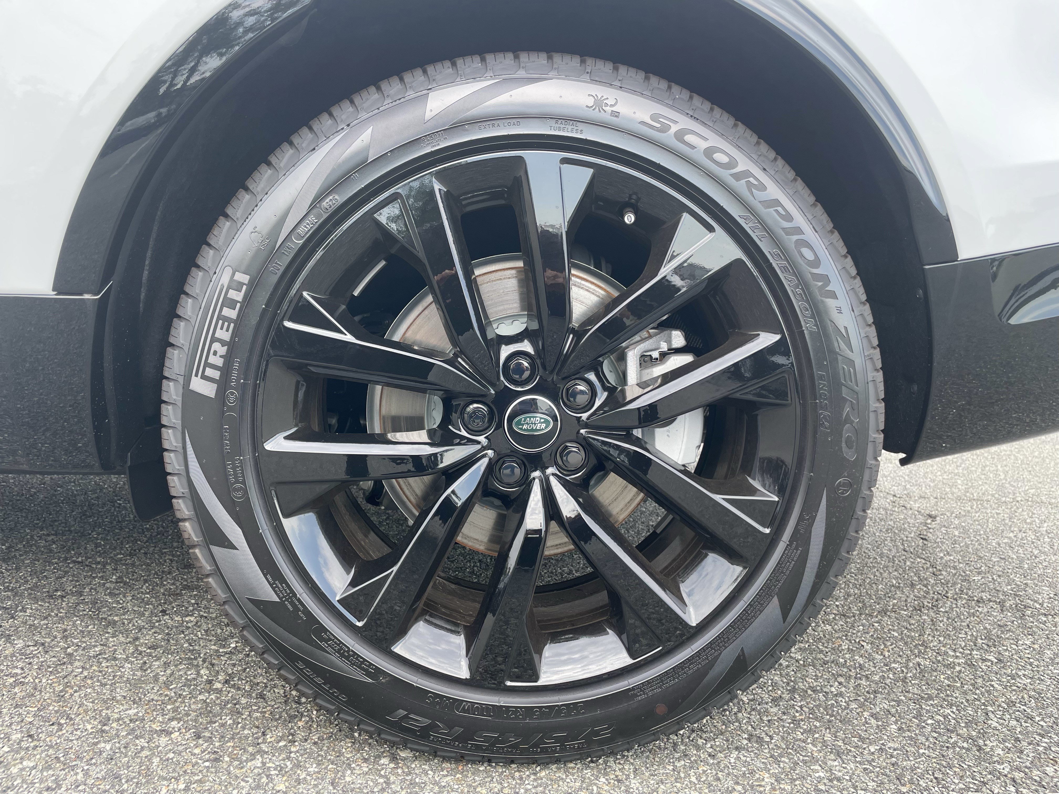 New 2026 Land Rover Discovery Dynamic SE AWD/4WD image 10