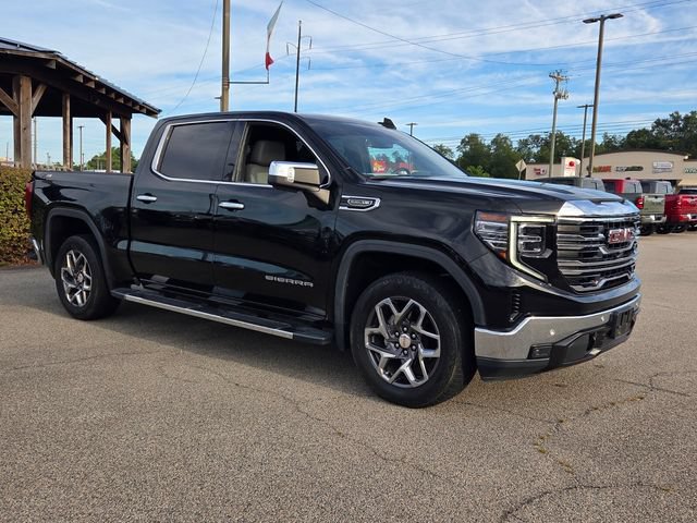 Used 2022 GMC Sierra 1500 SLT w/ SLT Premium Plus Package AWD/4WD image 1