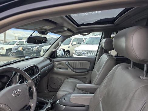 Used 2004 Toyota Sequoia Limited image 57