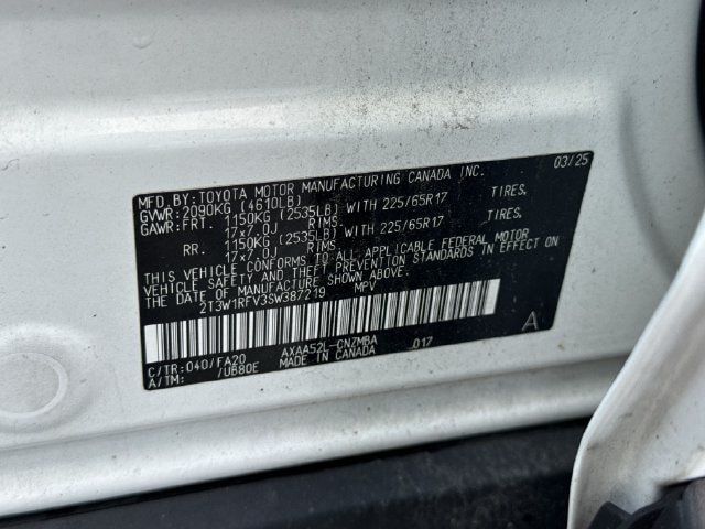 Used 2025 Toyota RAV4 XLE FWD image 34