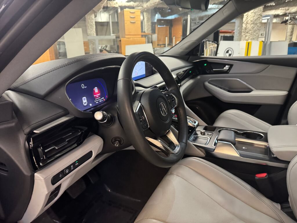 Certified 2024 Acura MDX w/ Technology Package AWD/4WD image 26