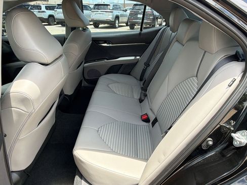 Used 2024 Toyota Camry SE w/ Convenience Package FWD image 15