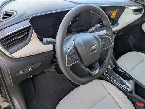 Used 2025 Buick Encore GX Sport Touring w/ Comfort Package image 9
