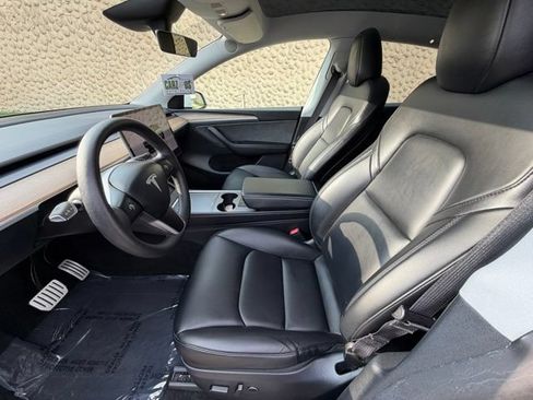 Used 2024 Tesla Model Y Performance AWD/4WD image 14