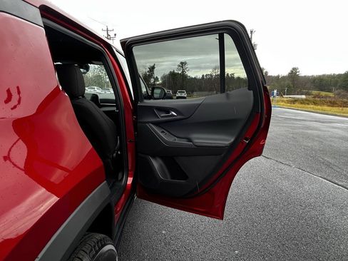 New 2026 Chevrolet Equinox LT image 14