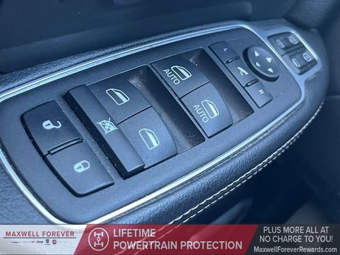 Used 2023 RAM 2500 Laramie w/ Night Edition image 7