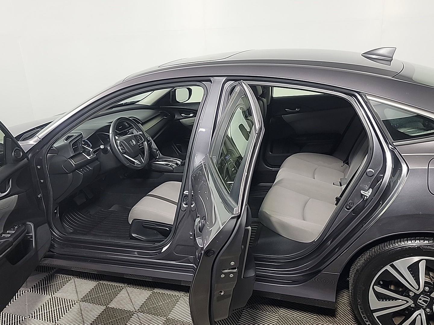 Certified 2018 Honda Civic EX-T image 15