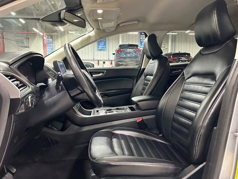 Certified 2022 Ford Edge SEL w/ Convenience Package AWD/4WD image 11