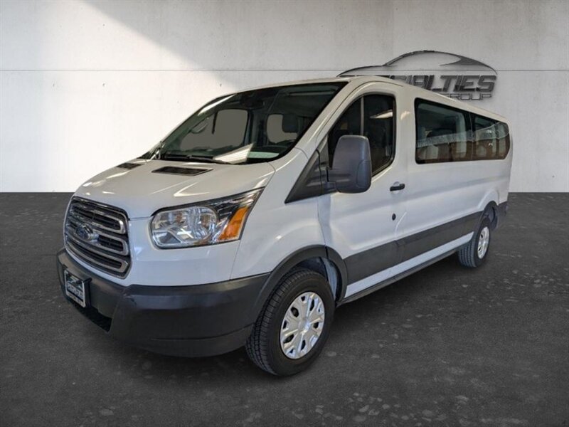 Used 2019 Ford Transit 350 XLT RWD image 5