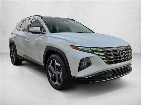Used 2022 Hyundai Tucson Limited w/ Cargo Package AWD/4WD image 3