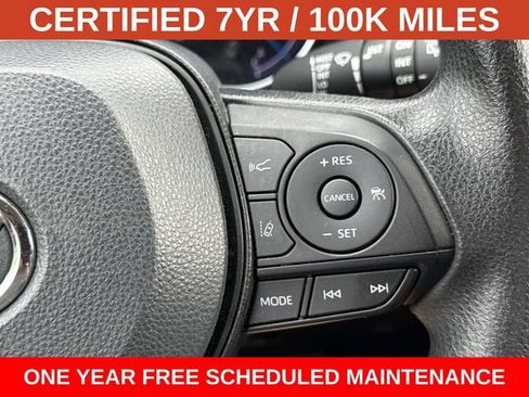 Used 2025 Toyota RAV4 XLE AWD/4WD image 23