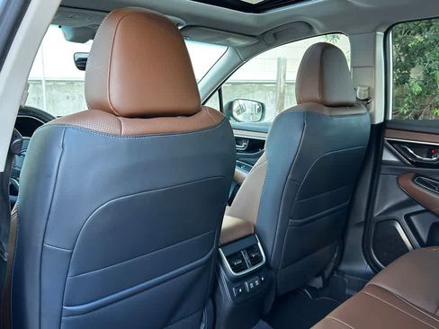 Used 2020 Subaru Outback Touring AWD/4WD image 13