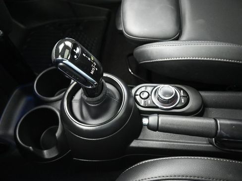 Used 2022 MINI Cooper S image 22