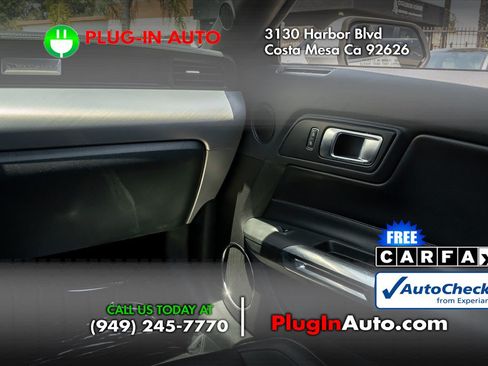 Used 2022 Ford Mustang Premium RWD image 13