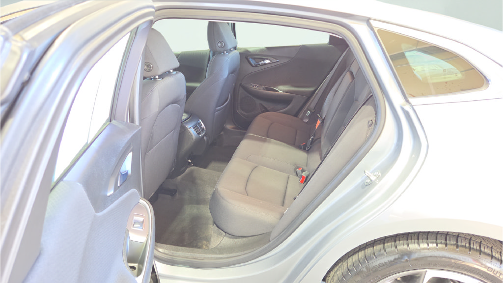 Used 2023 Chevrolet Malibu LT FWD image 33