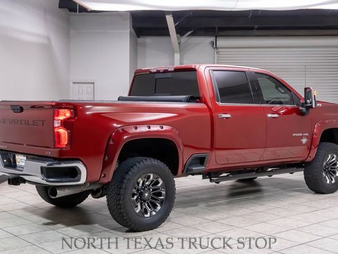 Used 2020 Chevrolet Silverado 2500 LTZ w/ LTZ Premium Package image 4