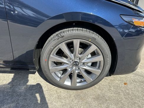 New 2026 MAZDA MAZDA3 2.5 S Sedan w/ Preferred Pkg image 60