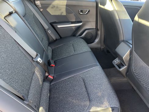 New 2025 Kia K4 GT-Line w/ GT-Line Sunroof Package image 11