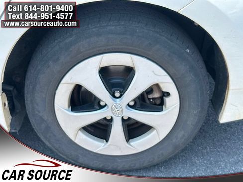 Used 2014 Toyota Prius Three w/ Solar Roof Package FWD image 21
