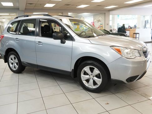 Used 2015 Subaru Forester 2.5i w/ Alloy Wheel Package AWD/4WD image 14