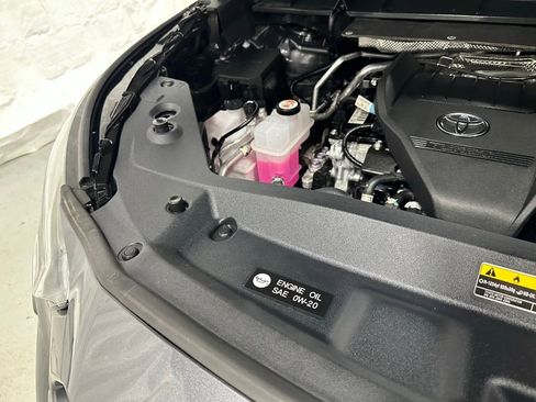 Used 2025 Toyota Highlander XSE image 71