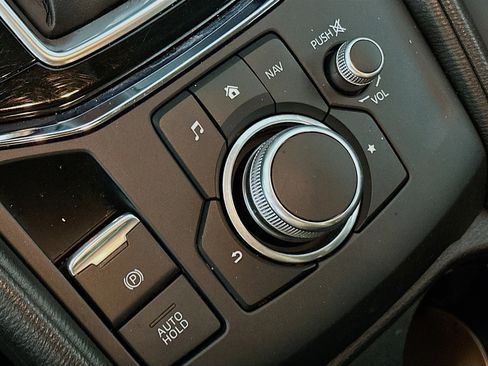 Used 2019 MAZDA CX-5 Touring image 25