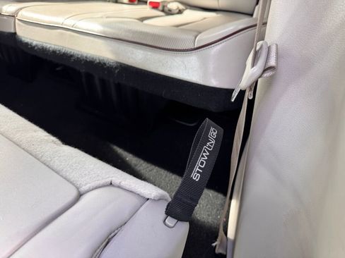 Used 2017 Chrysler Pacifica Limited image 20