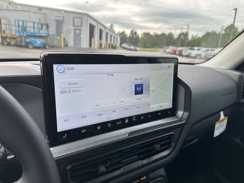 New 2025 Ford Bronco Sport Outer Banks w/ Outer Banks Tech Package+ image 23