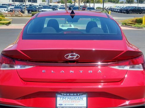 Certified 2023 Hyundai Elantra SEL w/ Convenience Package FWD image 27