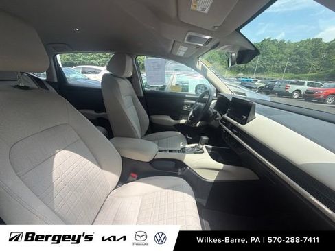 Used 2024 Honda HR-V LX image 12