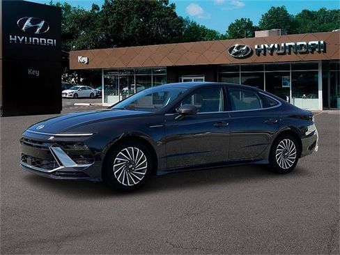 Certified 2024 Hyundai Sonata Limited image 2