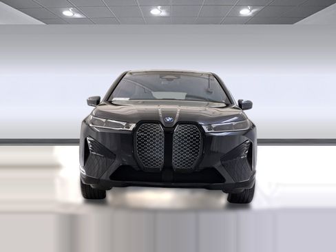 Certified 2023 BMW iX xDrive50 w/ Sport Package AWD/4WD image 5