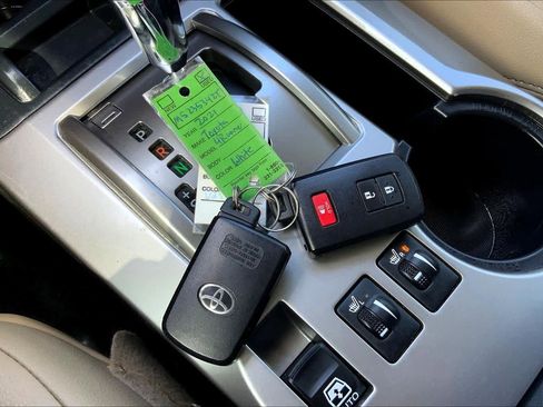 Used 2021 Toyota 4Runner SR5 Premium w/ Moonroof Package image 15