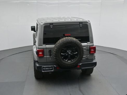 Used 2019 Jeep Wrangler Unlimited Sahara w/ Quick Order Package 24M Moab AWD/4WD image 38