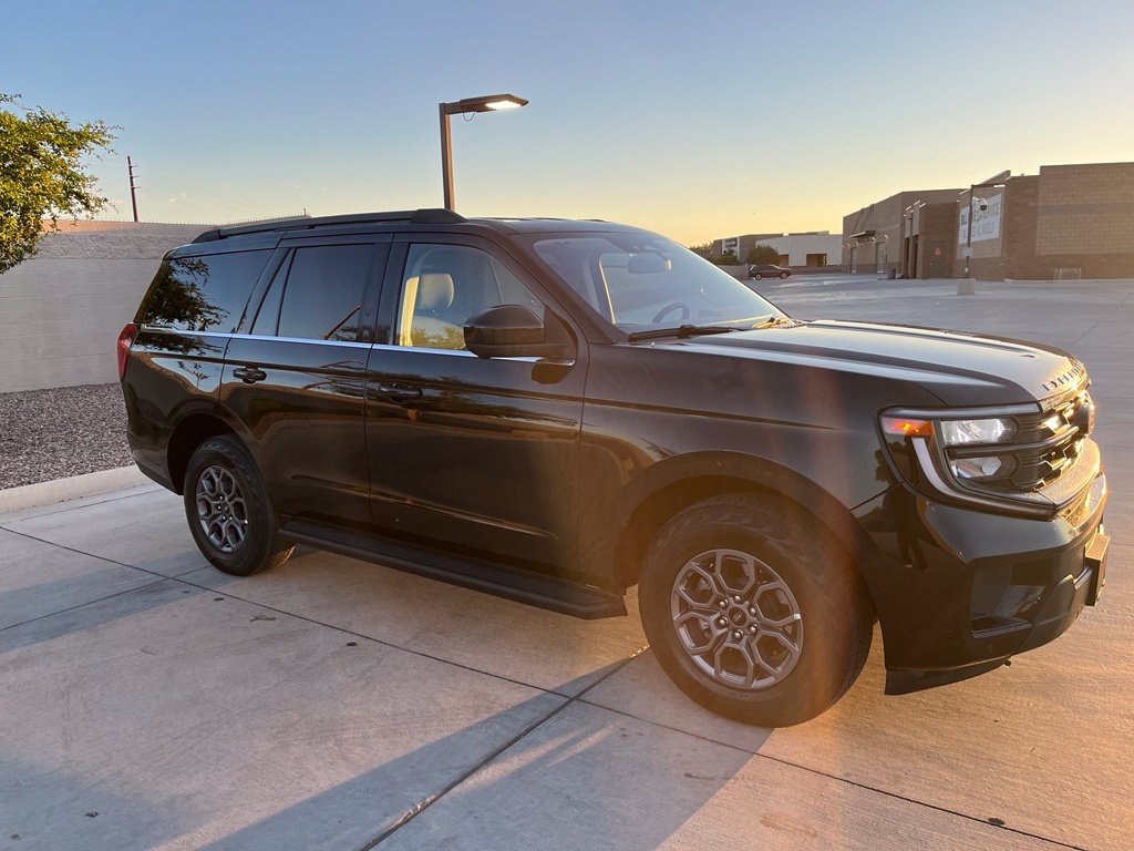Used 2025 Ford Expedition Active AWD/4WD image 5