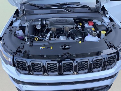 New 2026 Jeep Compass Latitude AWD/4WD image 42