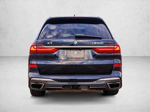 Used 2022 BMW X7 M50i w/ Dynamic Handling Package image 6