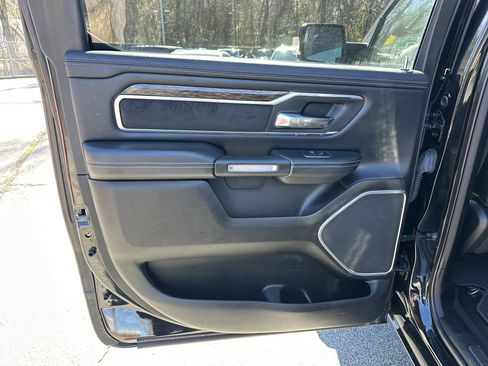 Used 2019 RAM 1500 Laramie image 24