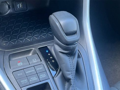 Used 2025 Toyota RAV4 LE image 23