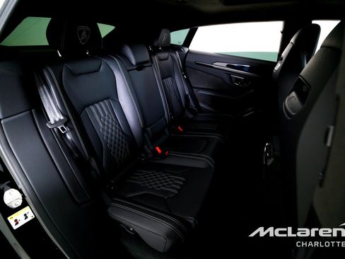 Used 2025 Lamborghini Urus S AWD/4WD image 23