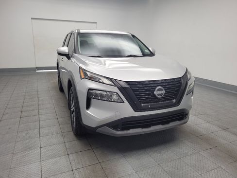 Used 2022 Nissan Rogue SV FWD image 14