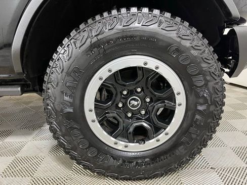 Used 2023 Ford Bronco Black Diamond w/ Sasquatch Package image 25