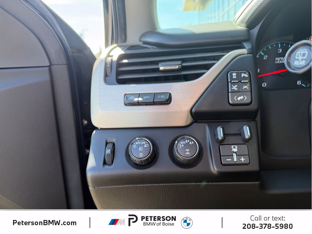 Used 2019 GMC Yukon Denali w/ Denali Ultimate Package AWD/4WD image 35